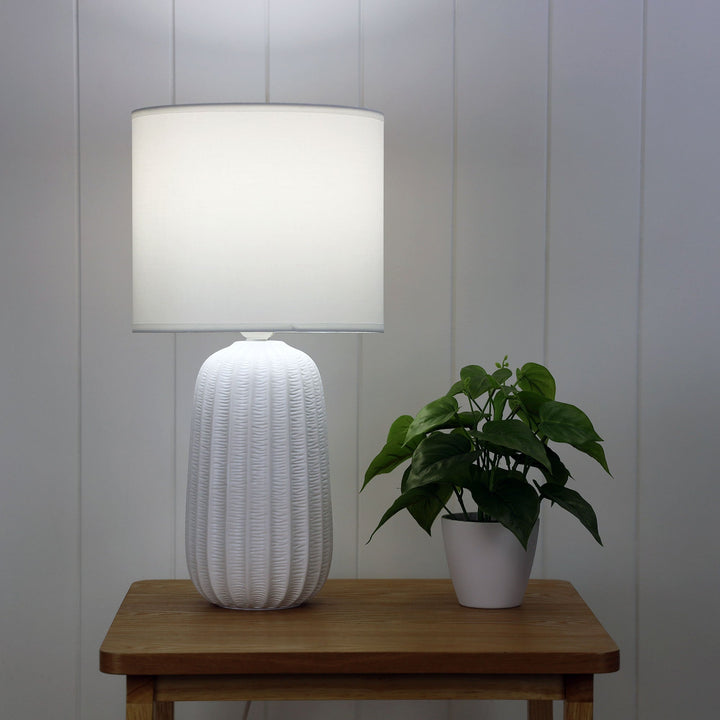 Benjy.25 Complete Table Lamp White