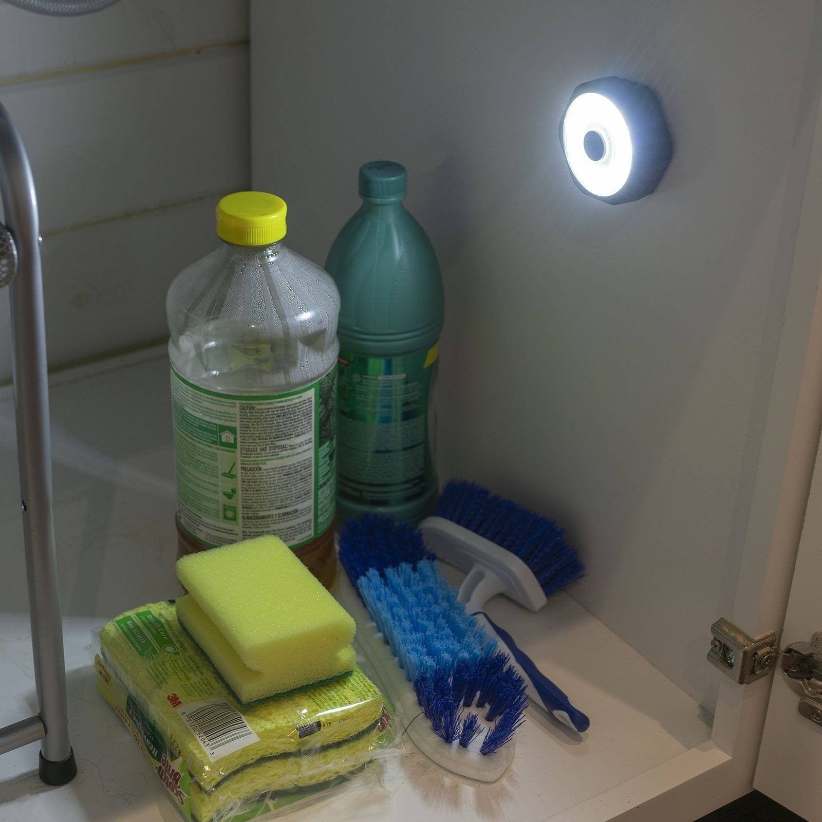 Suction Cup Worklight - Blue-Flashlights-Brillar