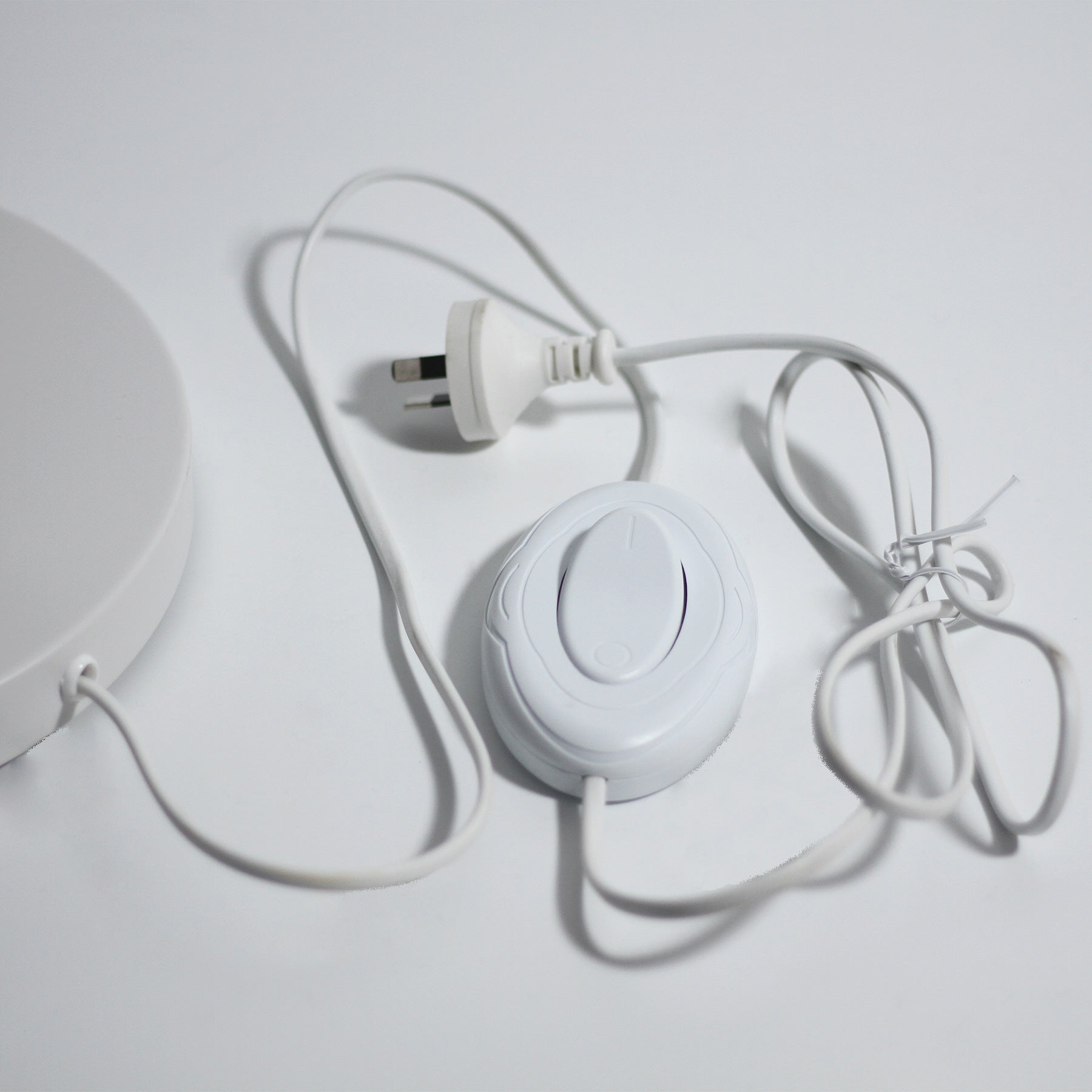 Lenna Floor Lamp - White - LL-27-0153W